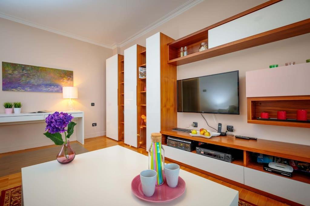 صوفيا Green Apartment - Top Location, Near City Center! المظهر الخارجي الصورة